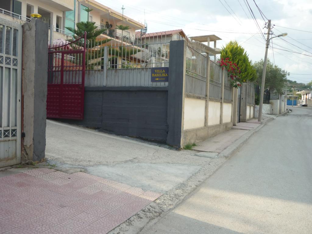 Villa Basilika Vlorë Habitación foto