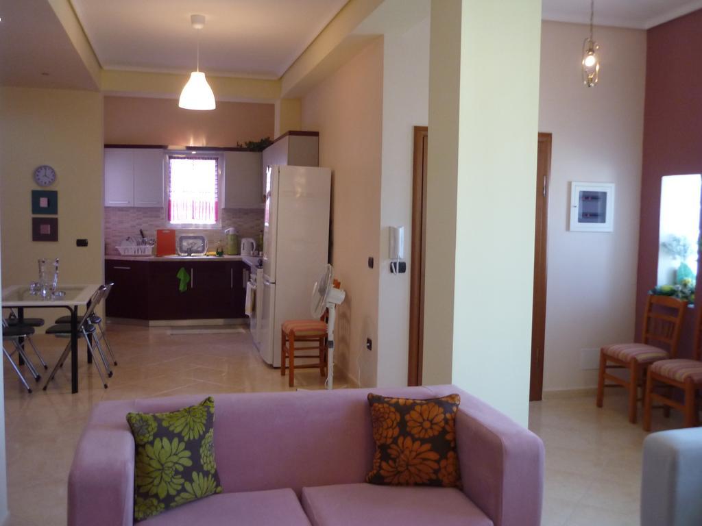 Villa Basilika Vlorë Habitación foto